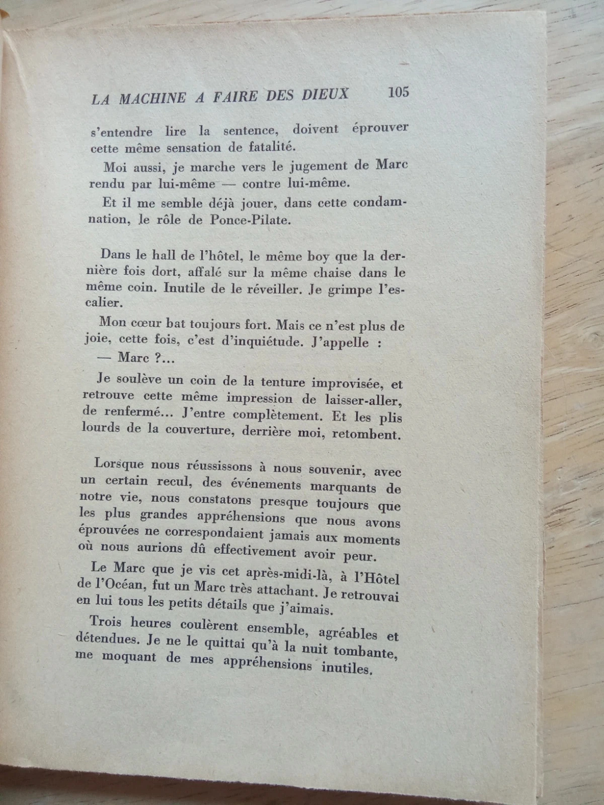 EO A máquina de fazer deuses, de Philippe Saint-Gil – photo 2